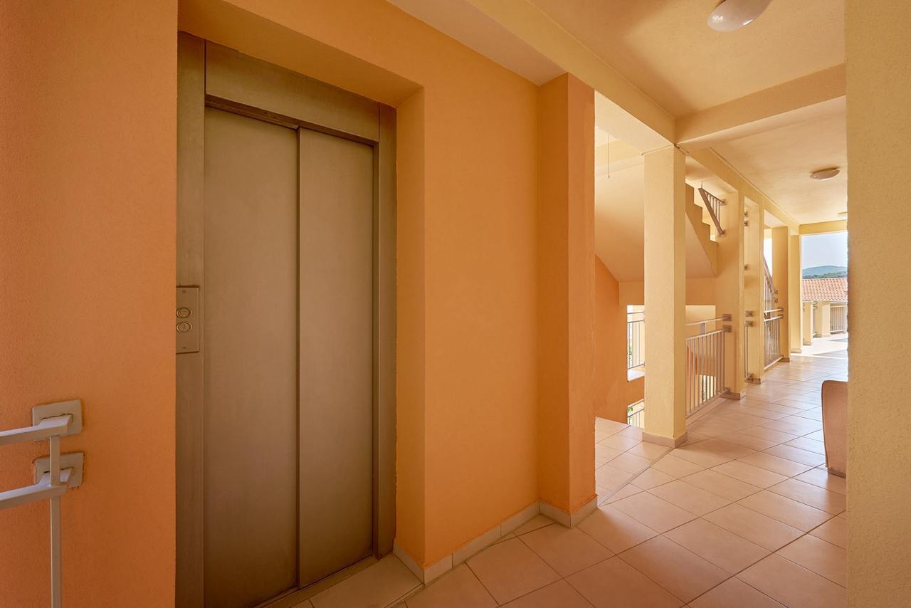 Flat in Petrovac, Montenegro, 60 m² - picture 18