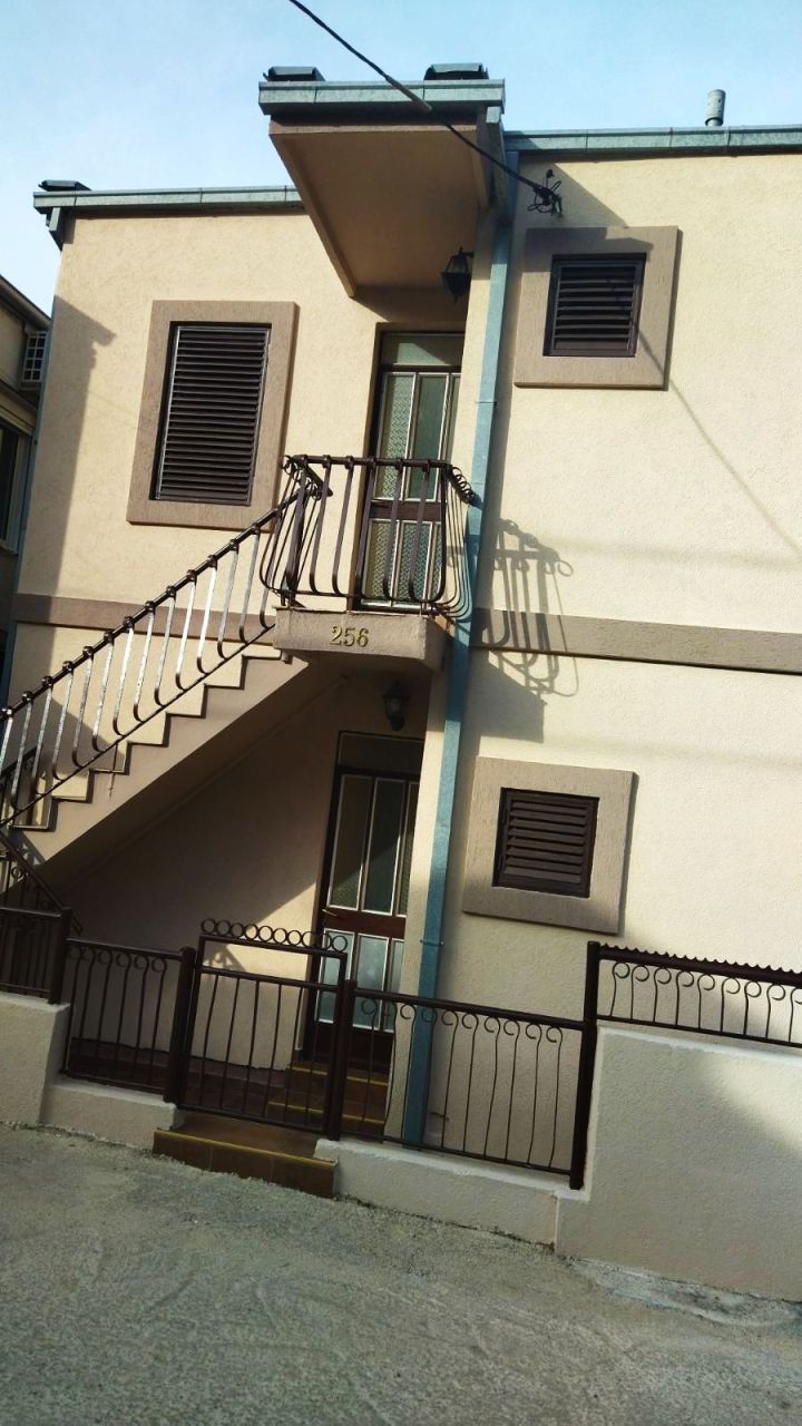 Casa a Bar, Montenegro, 250 m² - foto 1