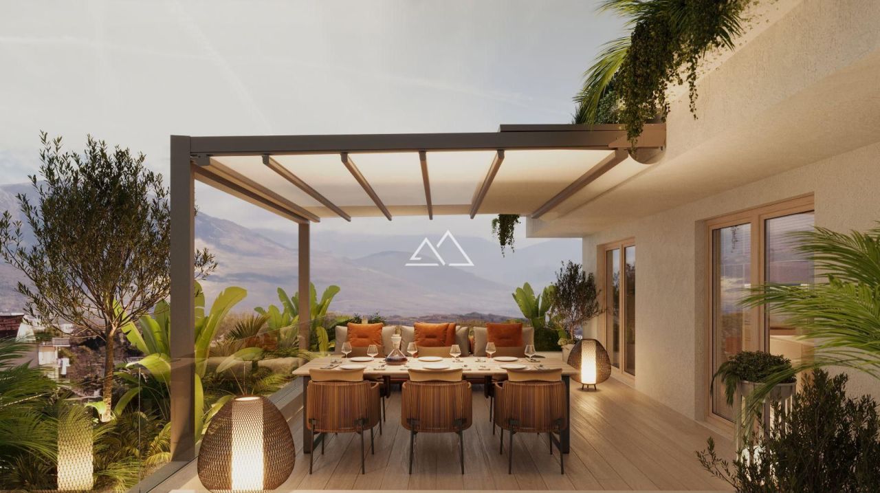 Appartamenti a Tivat, Montenegro, 216 m² - foto 1