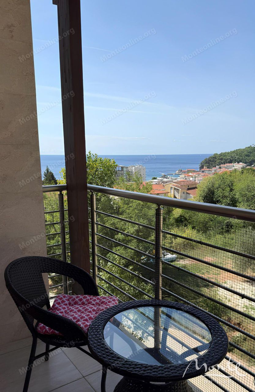 Appartamenti a Petrovac, Montenegro, 61 m² - foto 1