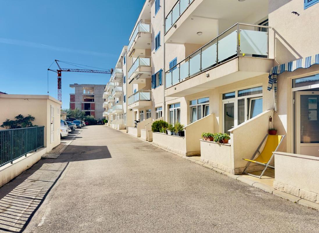 Flat in Becici, Montenegro, 60 m² - picture 11