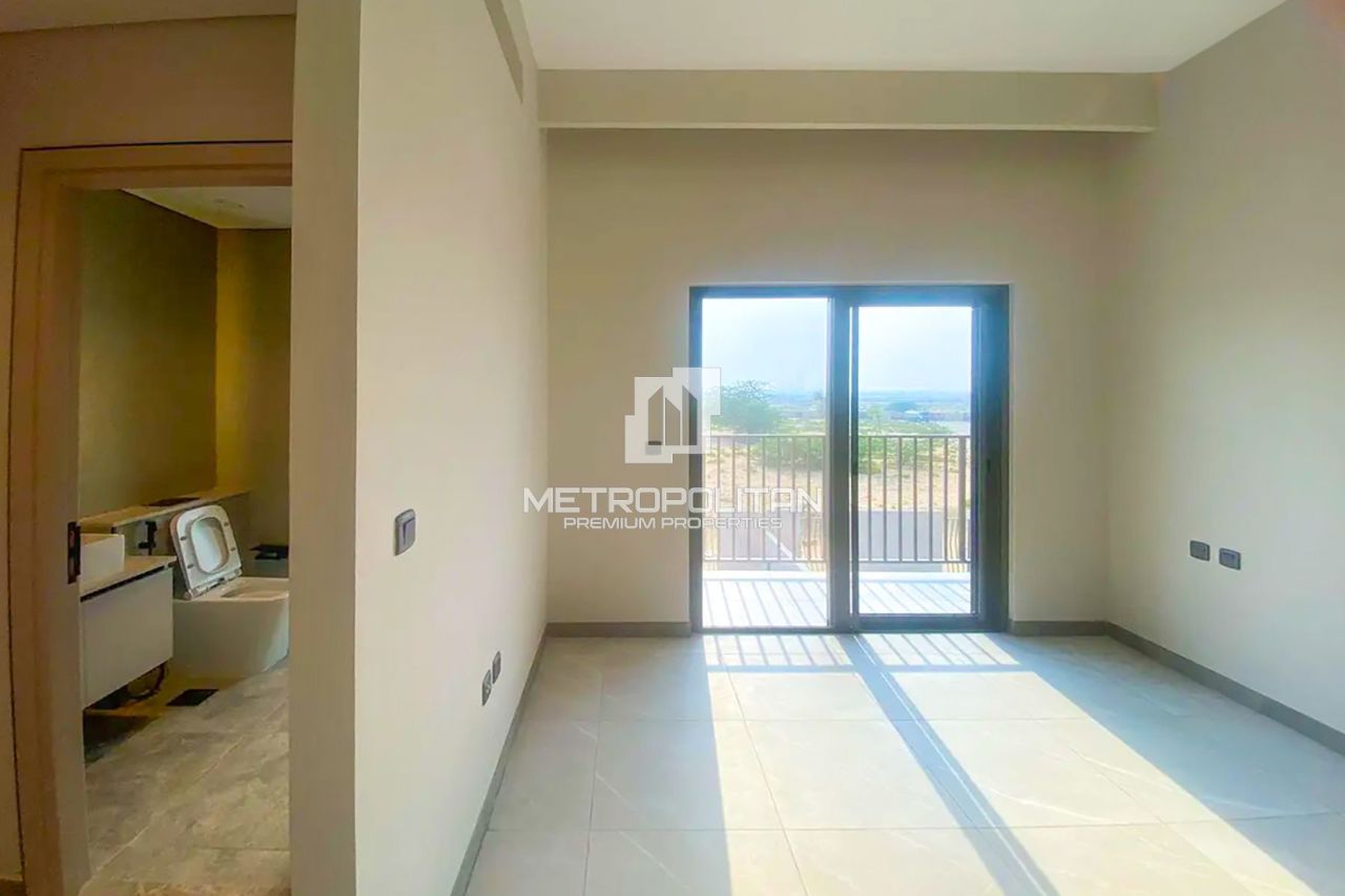 Townhouse in Dubai, UAE, 131 m² - picture 2