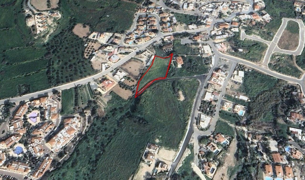 Terreno a Paphos, Cipro, 2 602 m2 - foto 1