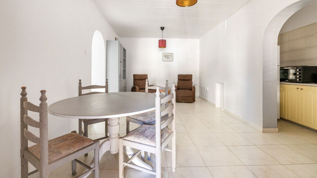 Bungalow in Limassol, Cyprus, 60 m² - picture 3