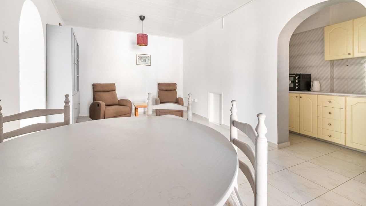 Bungalow in Limassol, Cyprus, 60 m² - picture 4