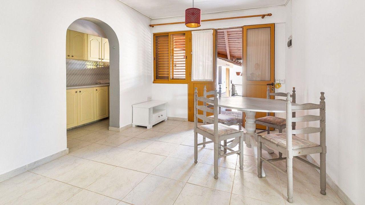 Bungalow in Limassol, Cyprus, 60 m² - picture 5