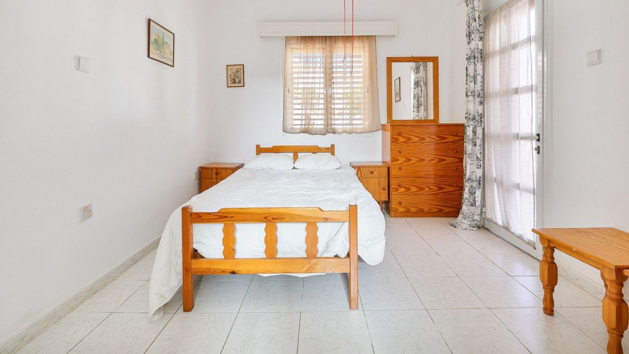 Bungalow in Limassol, Cyprus, 60 m² - picture 11