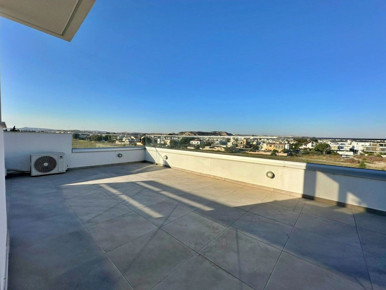 Villa en Lárnaca, Chipre, 141 m² - imagen 17