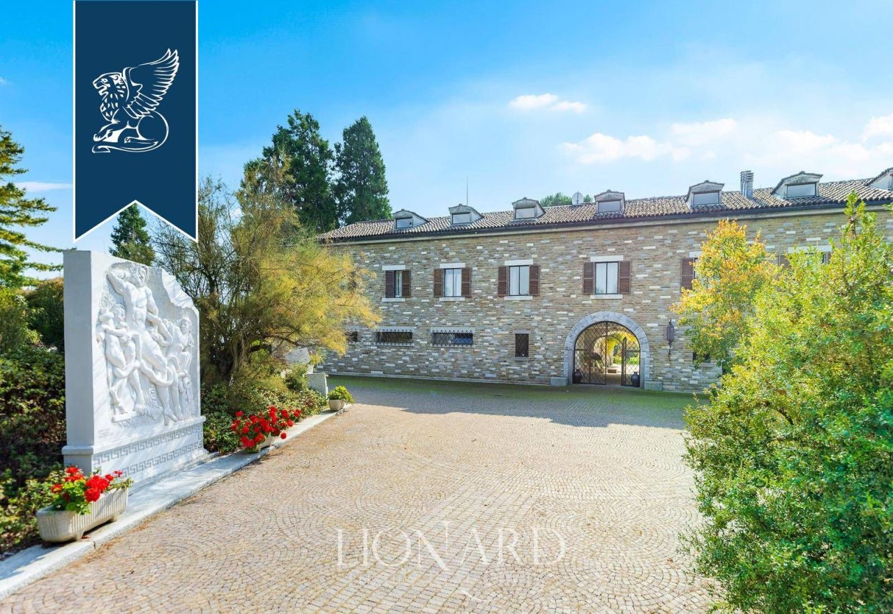 Villa in Acqui Terme, Italy, 6 138 m² - picture 12