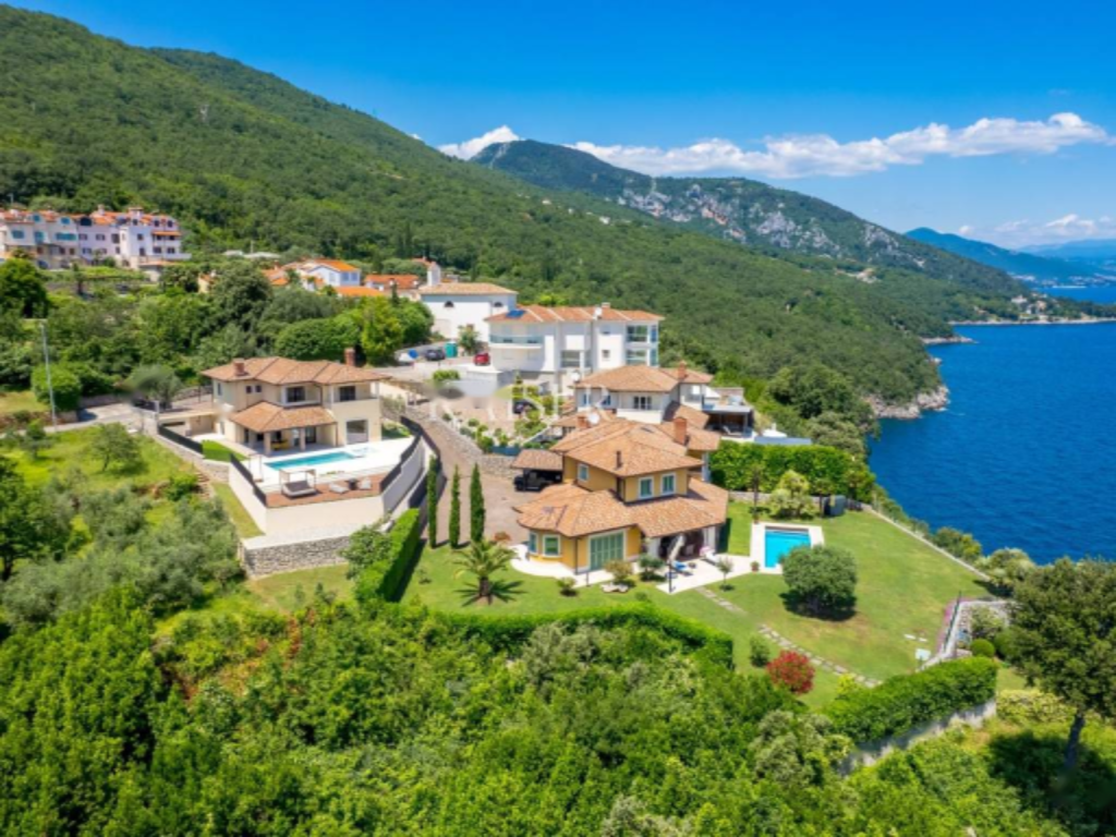 House in Opatija, Croatia, 200 m² - picture 2