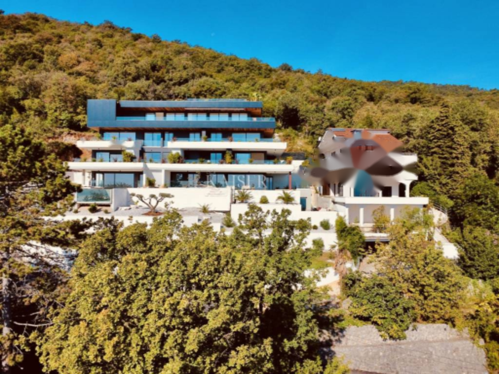 House in Opatija, Croatia, 561 m² - picture 2