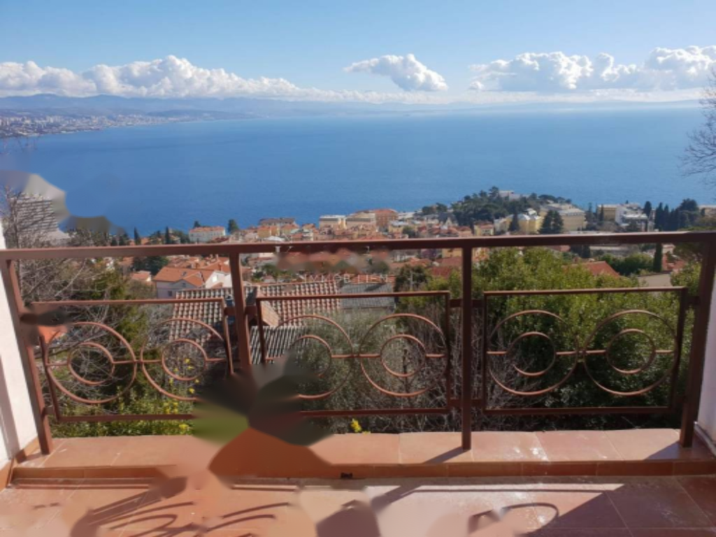 House in Opatija, Croatia, 715 m² - picture 2