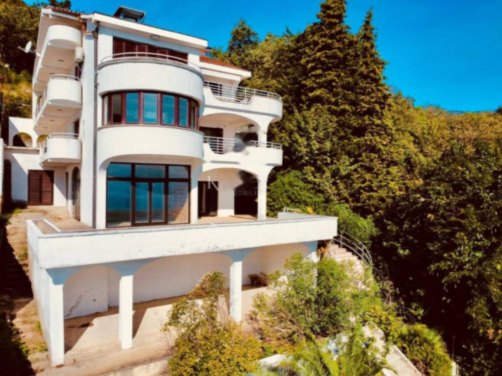 House in Opatija, Croatia, 561 m² - picture 7