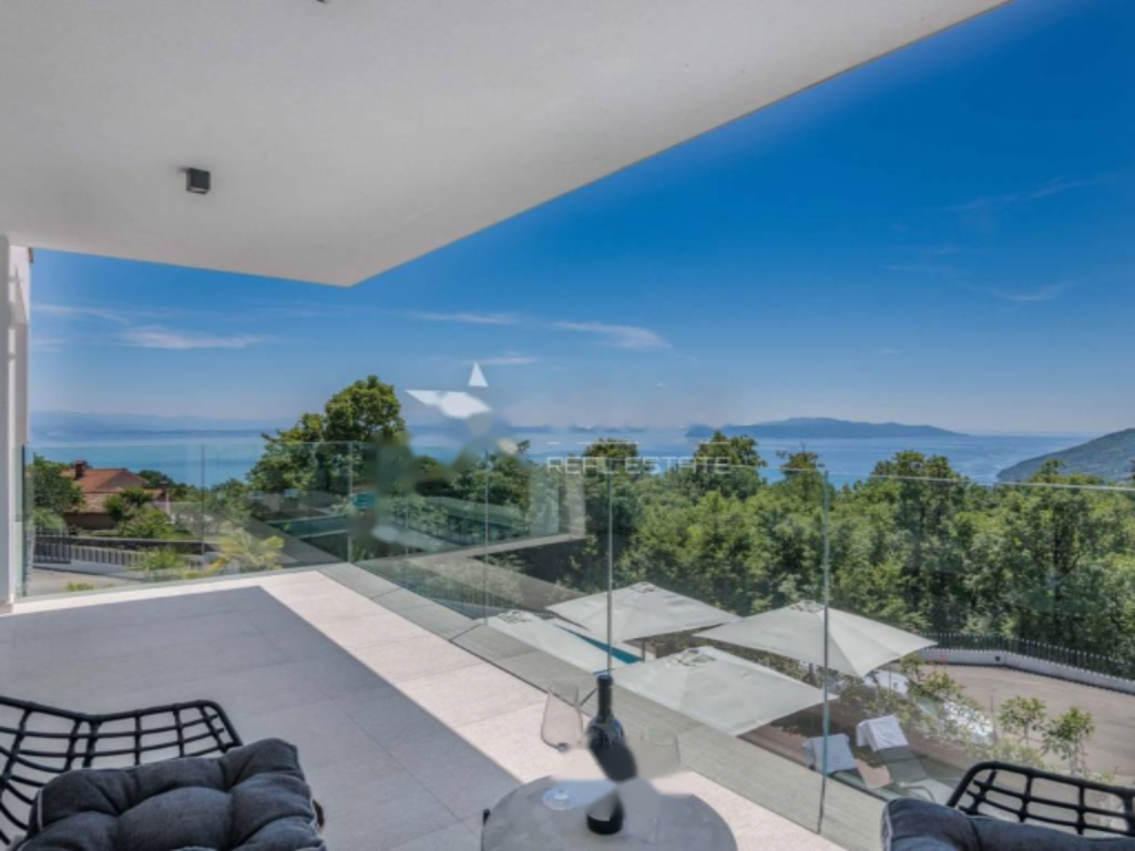 Flat in Opatija, Croatia, 264 m² - picture 14