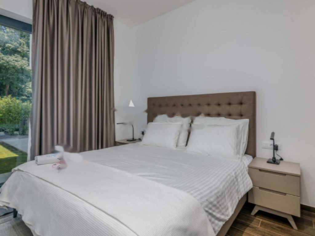 Flat in Opatija, Croatia, 264 m² - picture 15