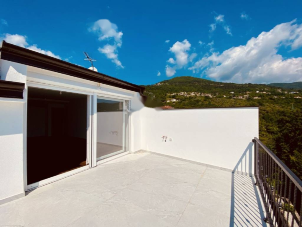 Flat in Opatija, Croatia, 111 m² - picture 15