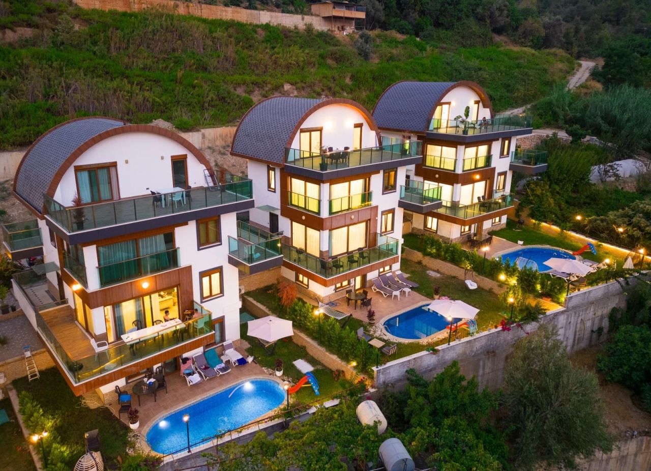 Villa a Alanya, Turchia, 400 m² - foto 2