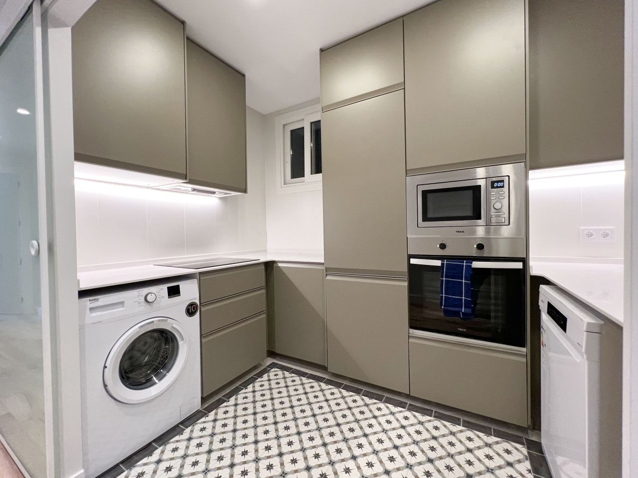 Appartamento a Barcellona, Spagna, 74 m² - foto 13