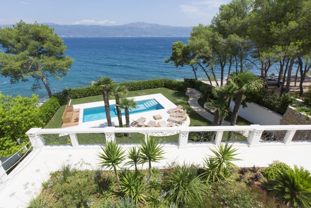 Villa on Ciovo, Croatia, 980 m² - picture 1