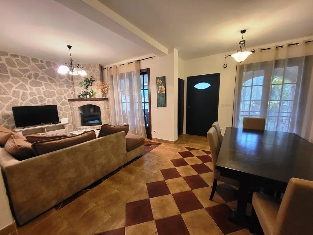 Flat in Kotor, Montenegro, 126 m² - picture 7