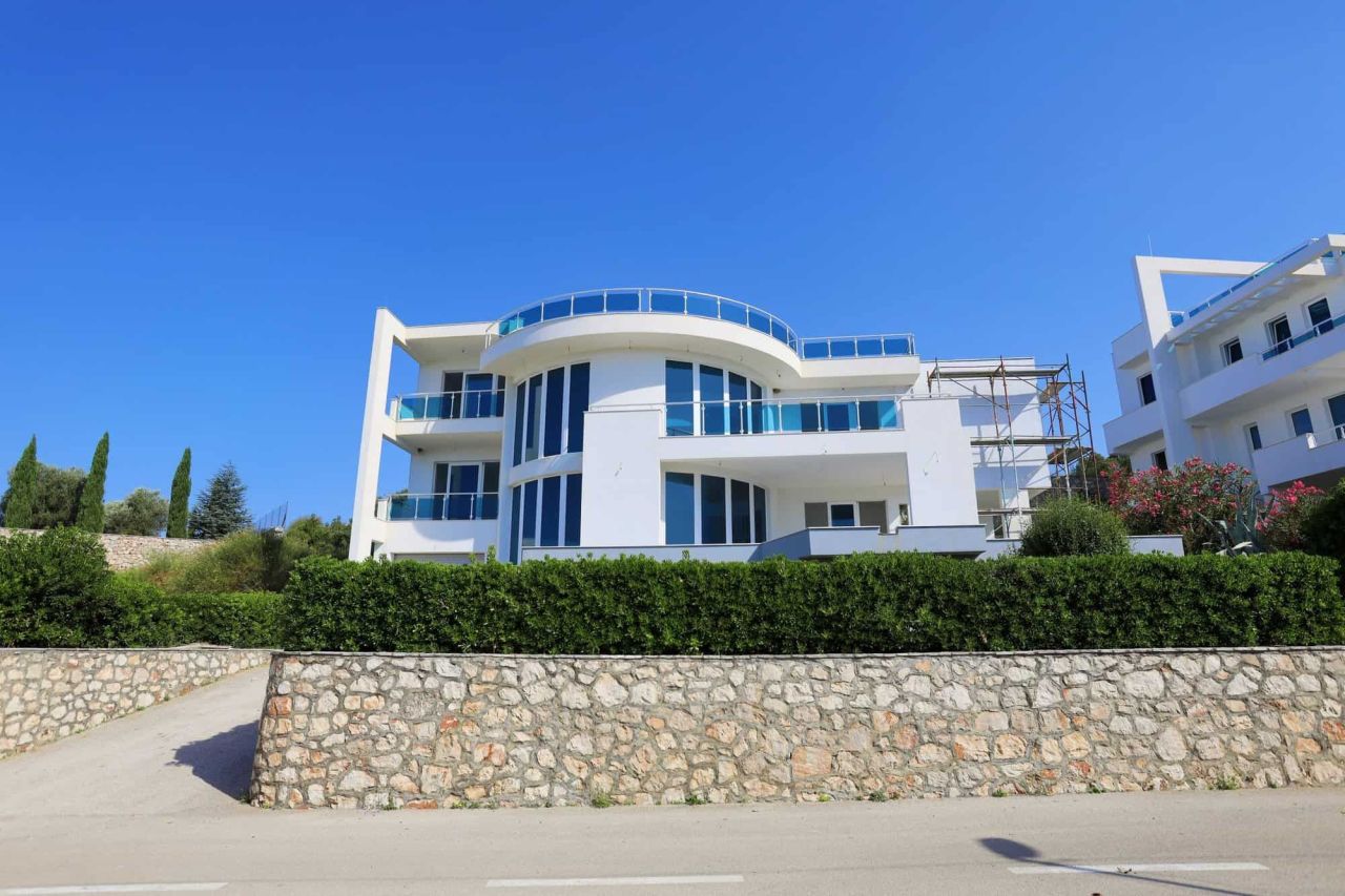 Haus in Bar, Montenegro, 341 m² - Foto 9