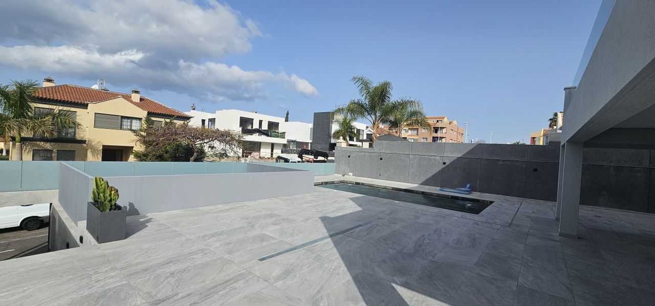 Villa en Tenerife, España, 307 m² - imagen 1