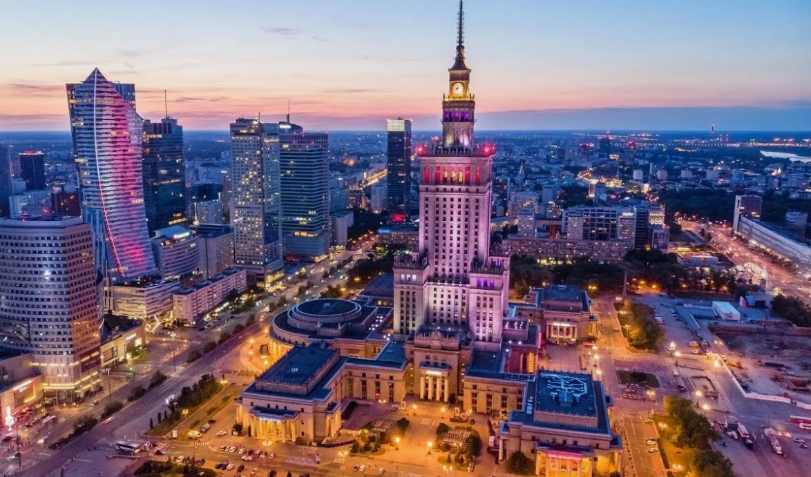 Wohnung in Warschau, Polen, 30 m² - Foto 1