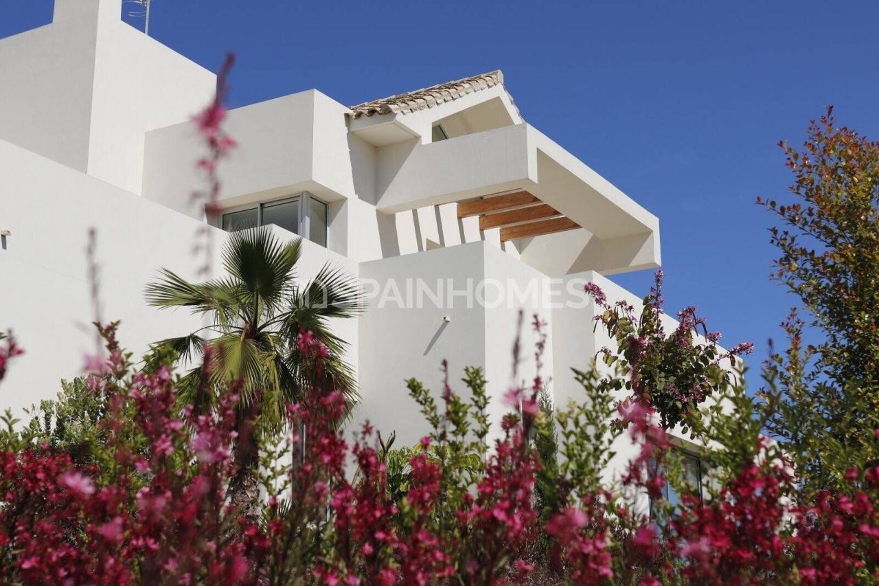 Penthouse in Benahavis, Spain, 143 m² - picture 19