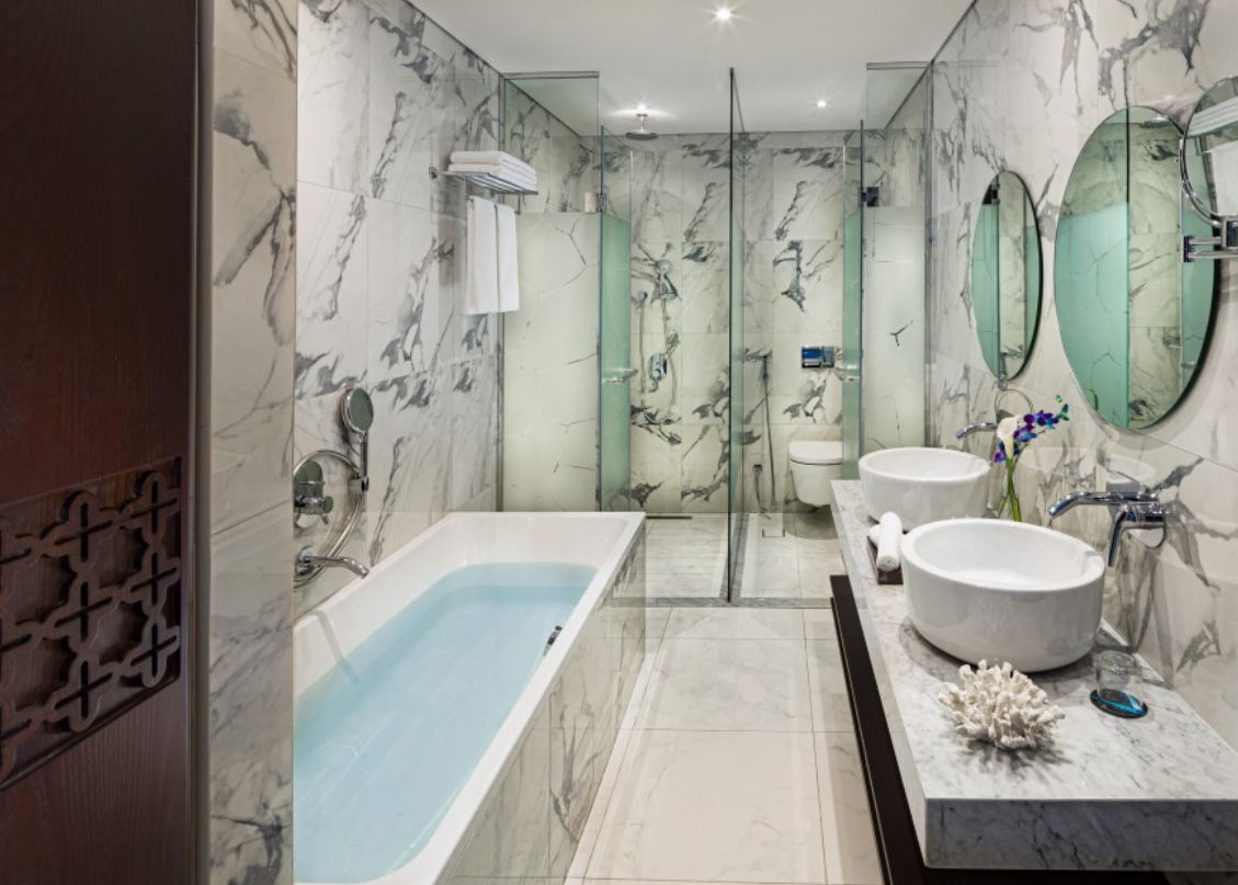 Flat in Dubai, UAE, 62 m² - picture 2