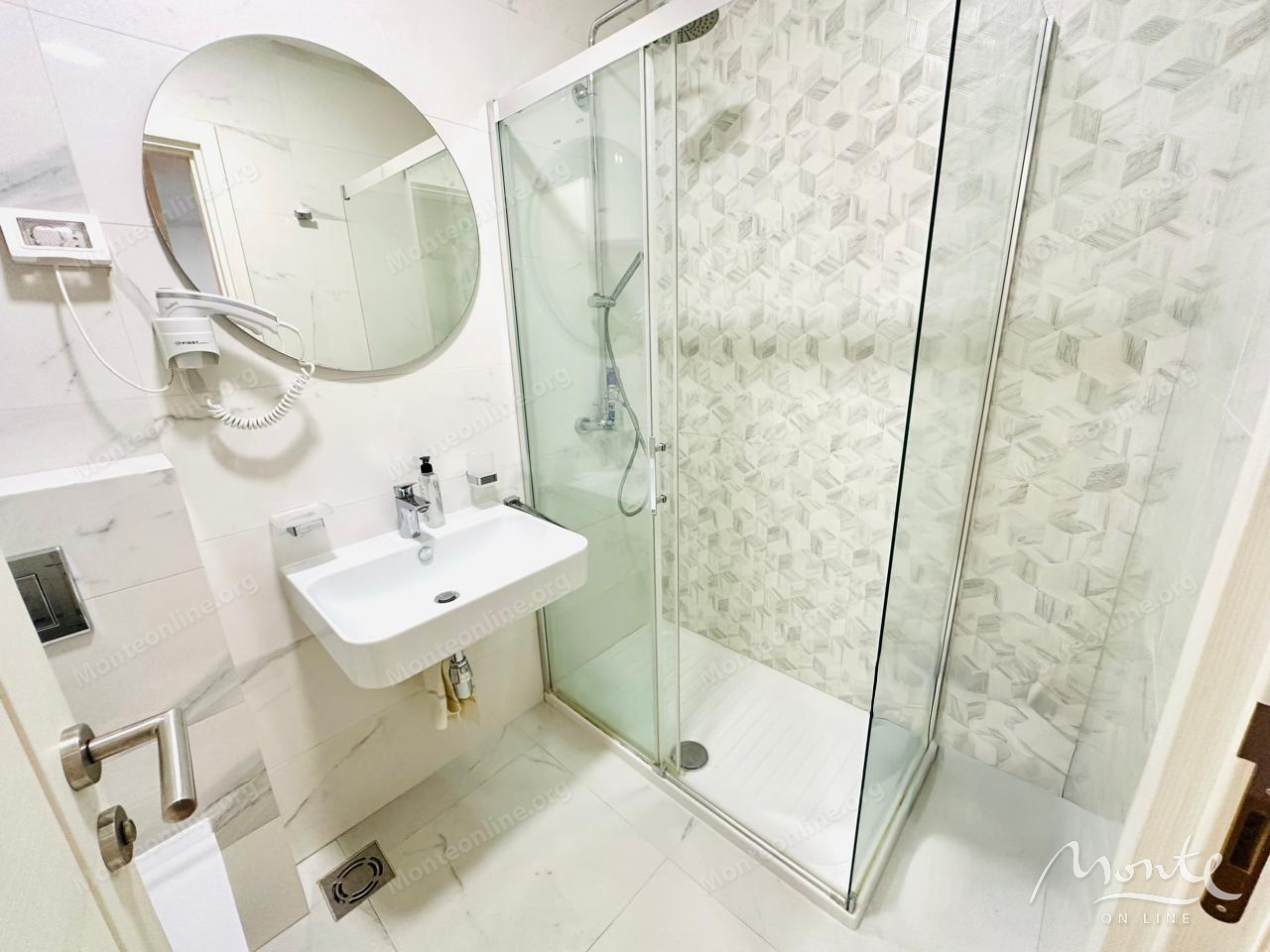 Apartment in Bar, Montenegro, 46 m² - picture 10