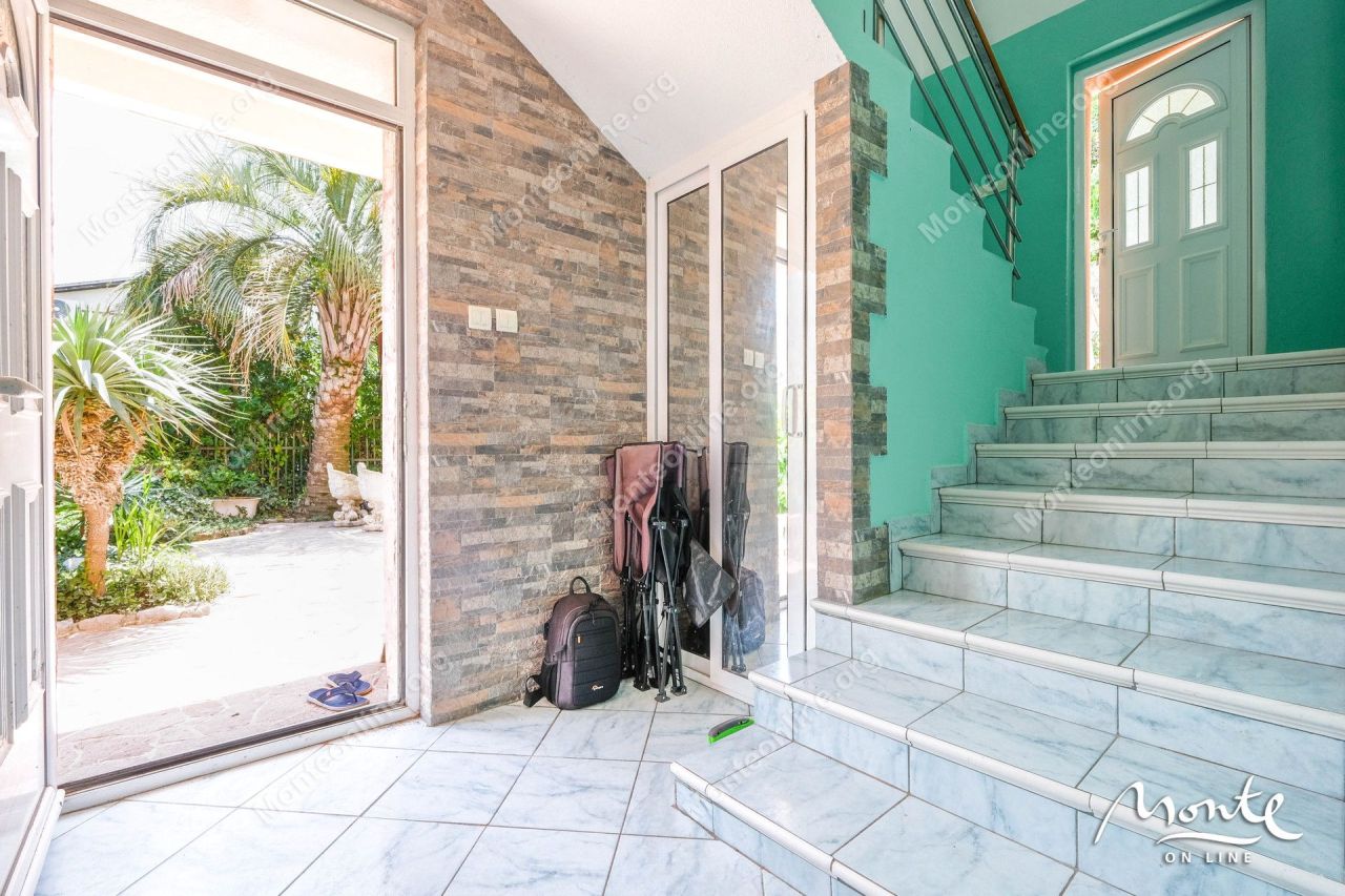 Villa a Muo, Montenegro, 172 m² - foto 19