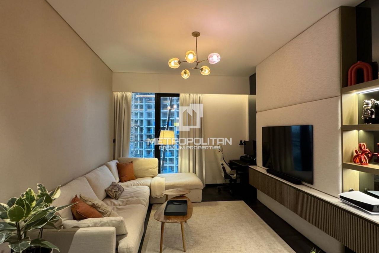 Apartment in Dubai, UAE, 72 m² - picture 2