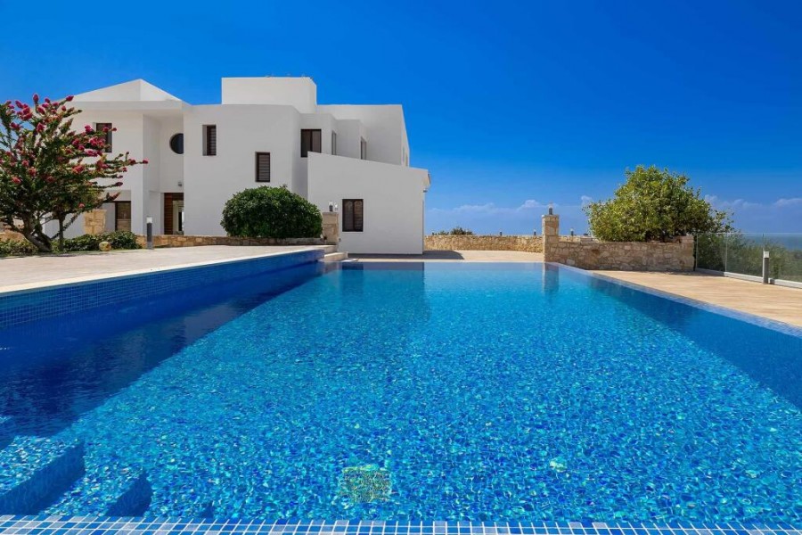 Villa in Paphos, Cyprus, 282 m² - picture 1