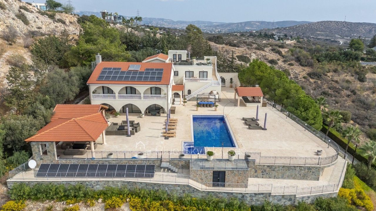 Villa in Limassol, Zypern, 800 m² - Foto 1