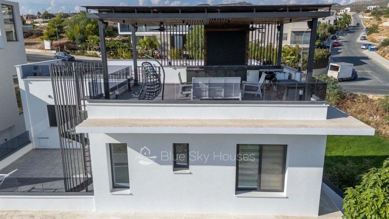 Villa in Limassol, Cyprus, 233 m² - picture 2