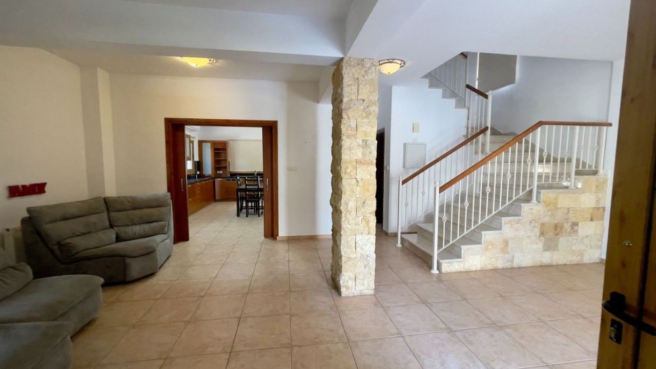 Villa en Lárnaca, Chipre, 220 m² - imagen 6