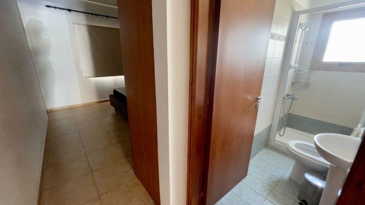 Villa en Lárnaca, Chipre, 220 m² - imagen 9