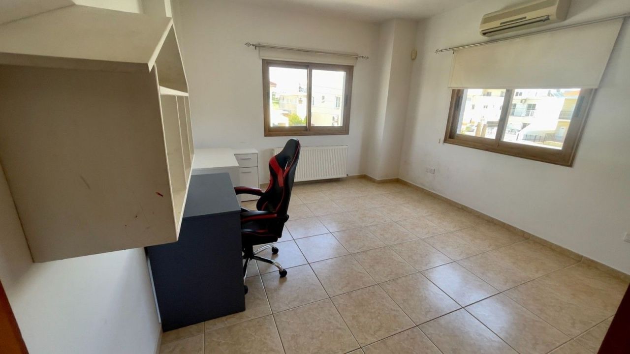 Villa en Lárnaca, Chipre, 220 m² - imagen 15