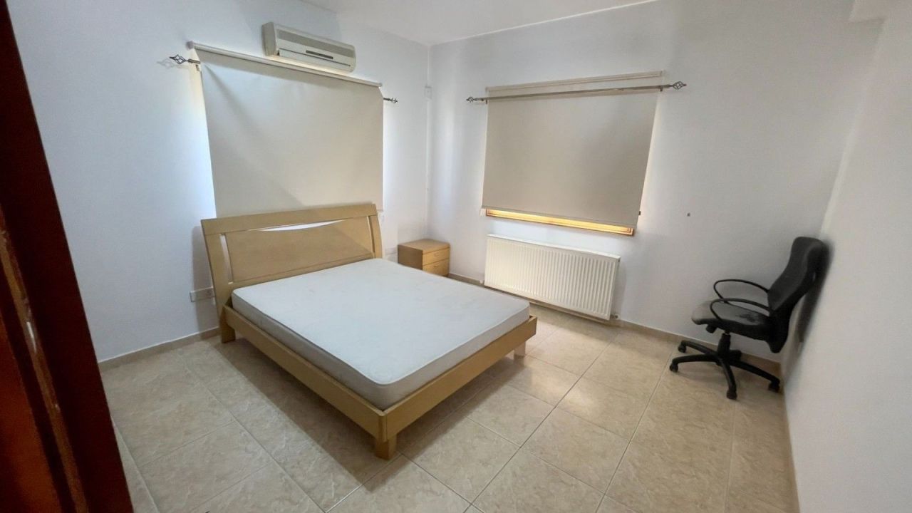 Villa en Lárnaca, Chipre, 220 m² - imagen 19