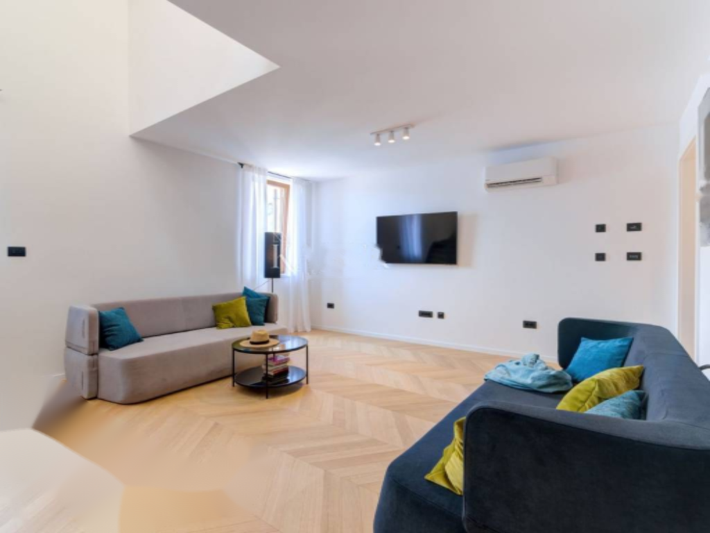 Piso en Opatija, Croacia, 155 m² - imagen 1