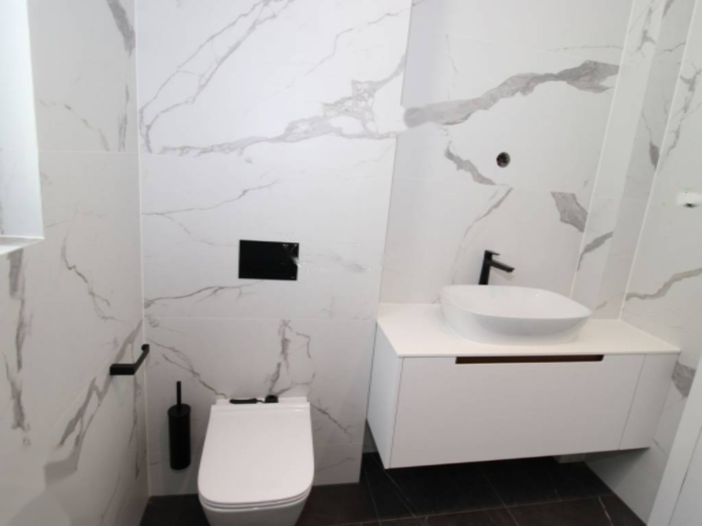 Flat in Opatija, Croatia, 261 m² - picture 10