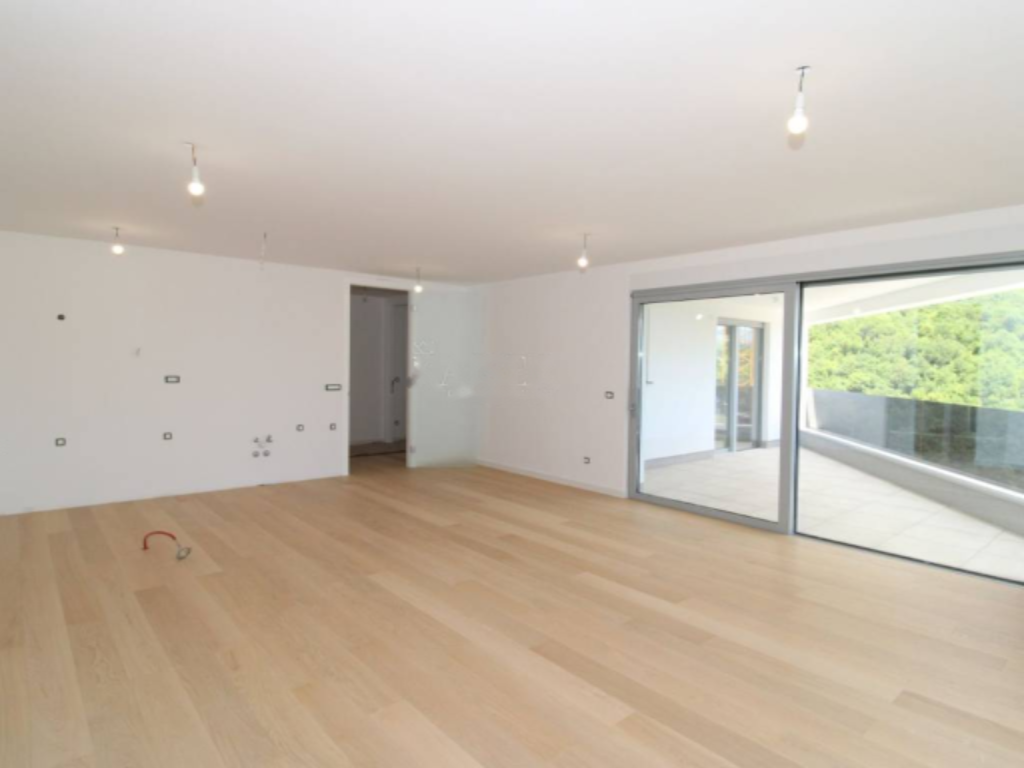 Flat in Opatija, Croatia, 261 m² - picture 13