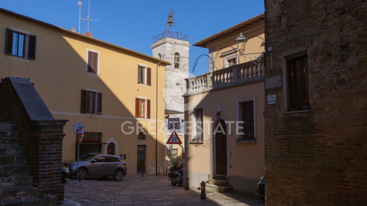 Apartment in Chiusi, Italy, 185.8 m² - picture 5