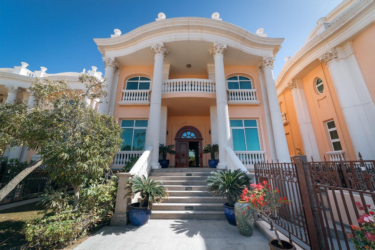 Villa a Dubai, EAU, 631.55 m² - foto 1