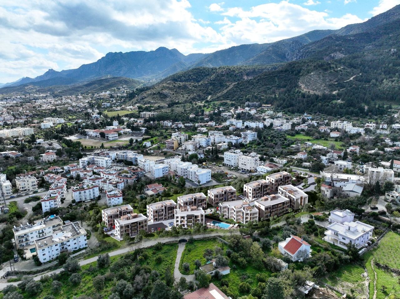 Appartamento a Lapithos, Cipro, 80 m² - foto 1