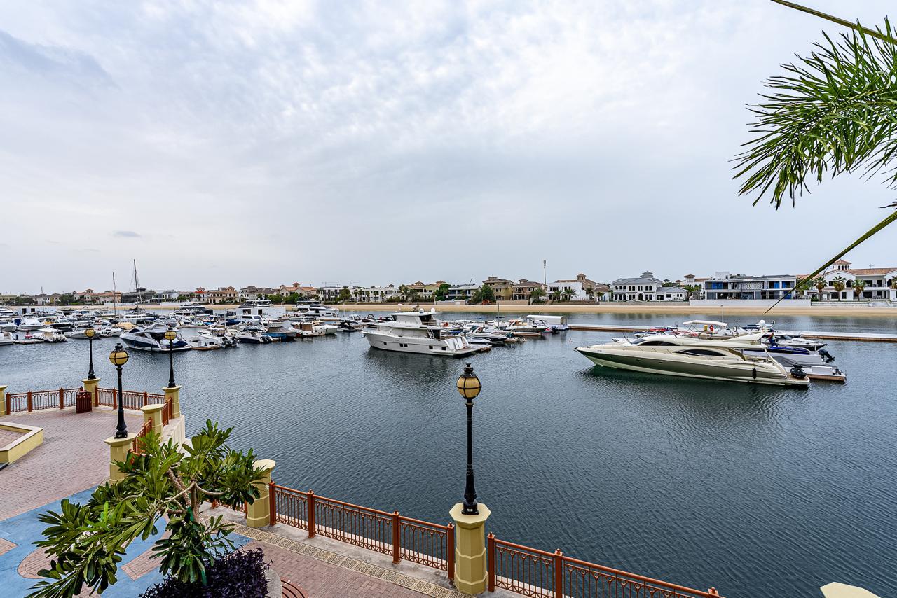 Townhouse a Dubai, EAU, 374 m² - foto 9