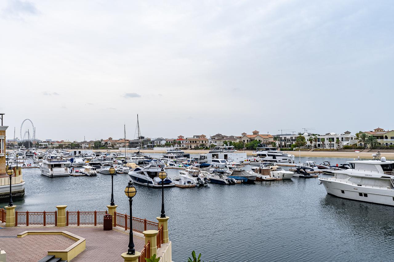 Townhouse a Dubai, EAU, 374 m² - foto 13