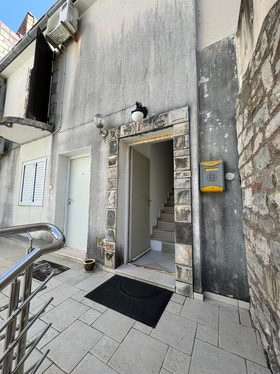 Appartamento a Petrovac, Montenegro, 100 m² - foto 8