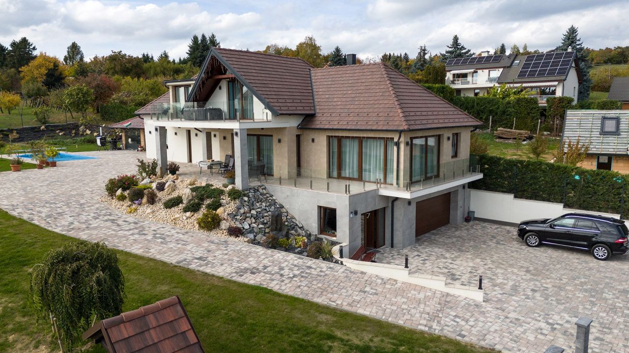 Casa a Keszthely, Ungheria, 410 m² - foto 1