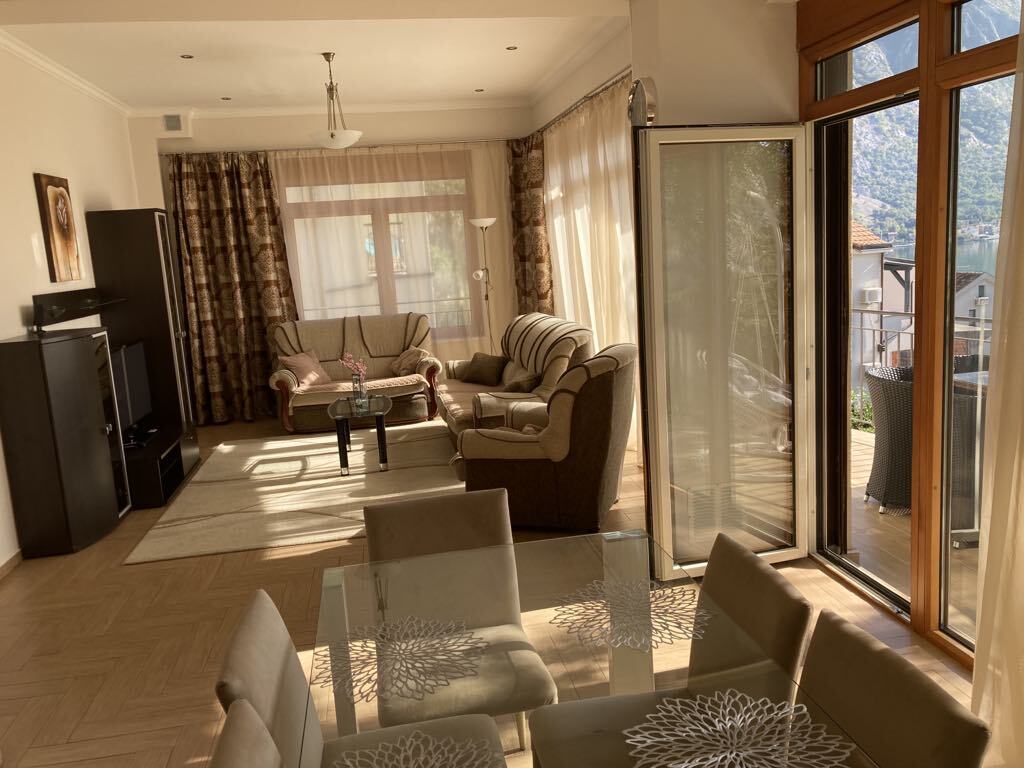 Flat in Kotor, Montenegro, 78 m² - picture 3